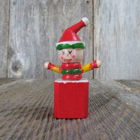 Vintage Jack in A Box Holz Ornament Clown Rot Grün Weihnachten Candy Cane von atgrandmastable