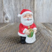 Vintage Weihnachtsmann Figur Dorf Spielzeug Sack Weihnachtsaugen Geschlossen Keramik von atgrandmastable