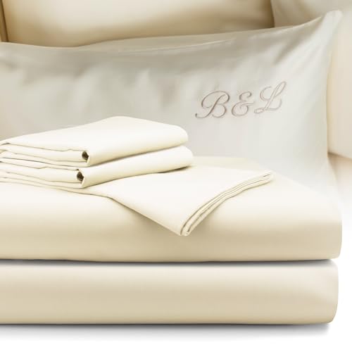 bo&button® Luxus Mako Satin Bettwäsche Set, 100% Bio Baumwolle (Long Staple 300), ALLE GRÖßEN, Set 200x220 cm + (2X) 40x80 cm (3-TLG.) - Buttercream Beige - mit Bestickung von bo&button