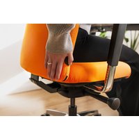 Ergonomischer Bürostuhl AGILIS 3.10 – Drehstuhl orange von boho office