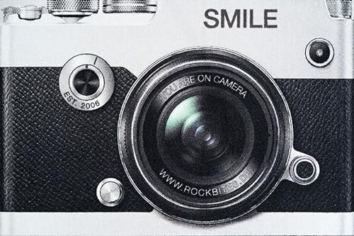 empireposter Camera - Smile - Fussmatte, Größe: 60 x 40 cm, Material Polypropylen von empireposter