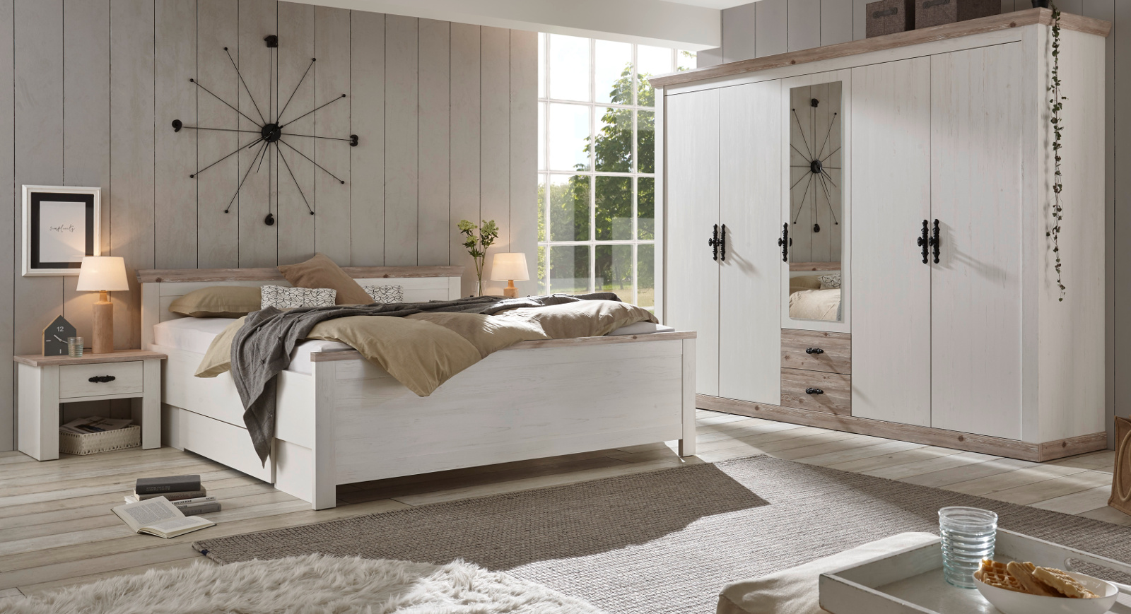 Schlafzimmer komplett "Rovola" in Pinie weiß / Oslo Pinie Landhaus Komplettzimmer mit Doppelbett, Kleiderschrank und 2 x Nachttisch