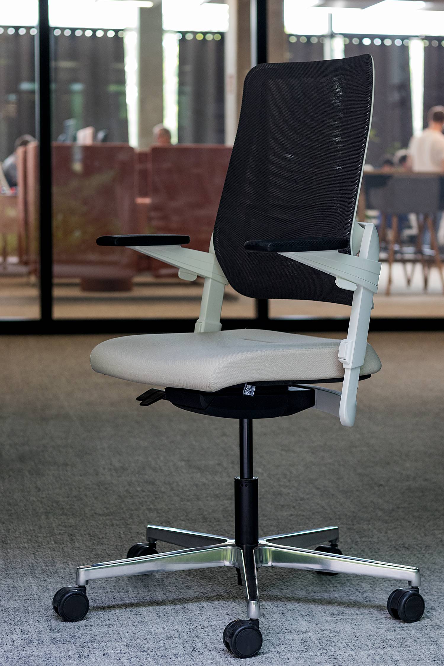 home24 Ergonomischer Bürostuhl XILIUM TYP A 58 x 101 x 67cm Weiß/Cremeweiß home24 Ergonomischer Bürostuhl XILIUM TYP A 58 x 101 x 67cm Weiß/Cremeweiß von home24