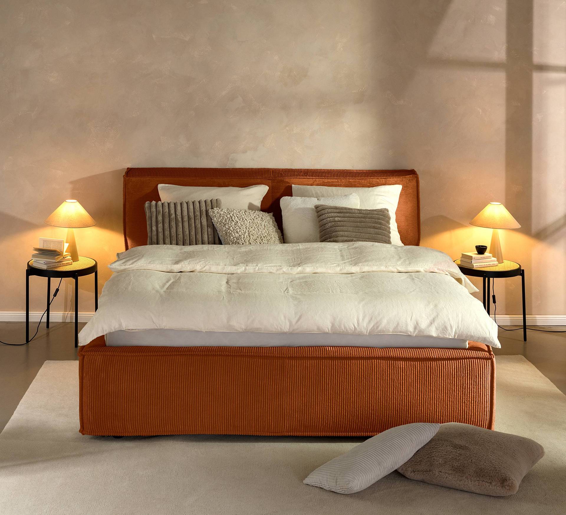 home24 Polsterbett 200 x 200cm Cordstoff Poppy Orange ohne Matratze 1 Bettkasten 110 cm home24 Polsterbett 200 x 200cm Cordstoff Poppy Orange ohne Matratze 1 Bettkasten 110 cm von home24