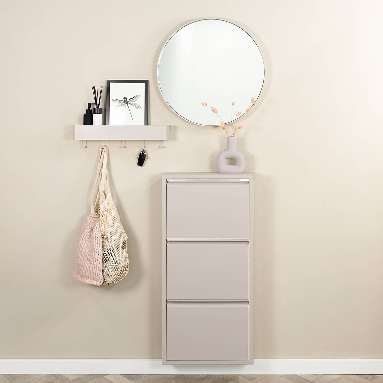 home24 Schuhkipper mit 3 Klapptüren 50 x 103 x 15cm Grau/Beige/Kaschmir home24 Schuhkipper mit 3 Klapptüren 50 x 103 x 15cm Grau/Beige/Kaschmir von home24