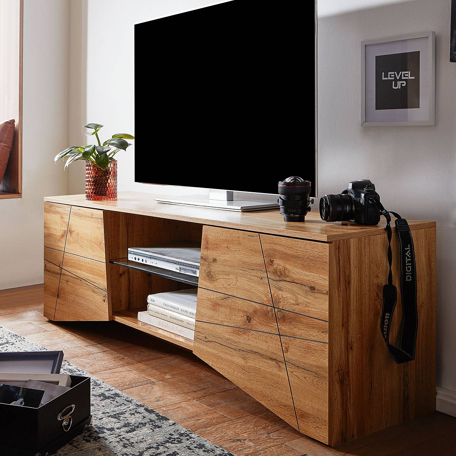 home24 TV-Lowboard Bermudez Korpus: Spanplatte, foliert Ablage: Klarglas Braun 160 x 50 x 40cm home24 TV-Lowboard Bermudez Korpus: Spanplatte, foliert Ablage: Klarglas Braun 160 x 50 x 40cm von home24