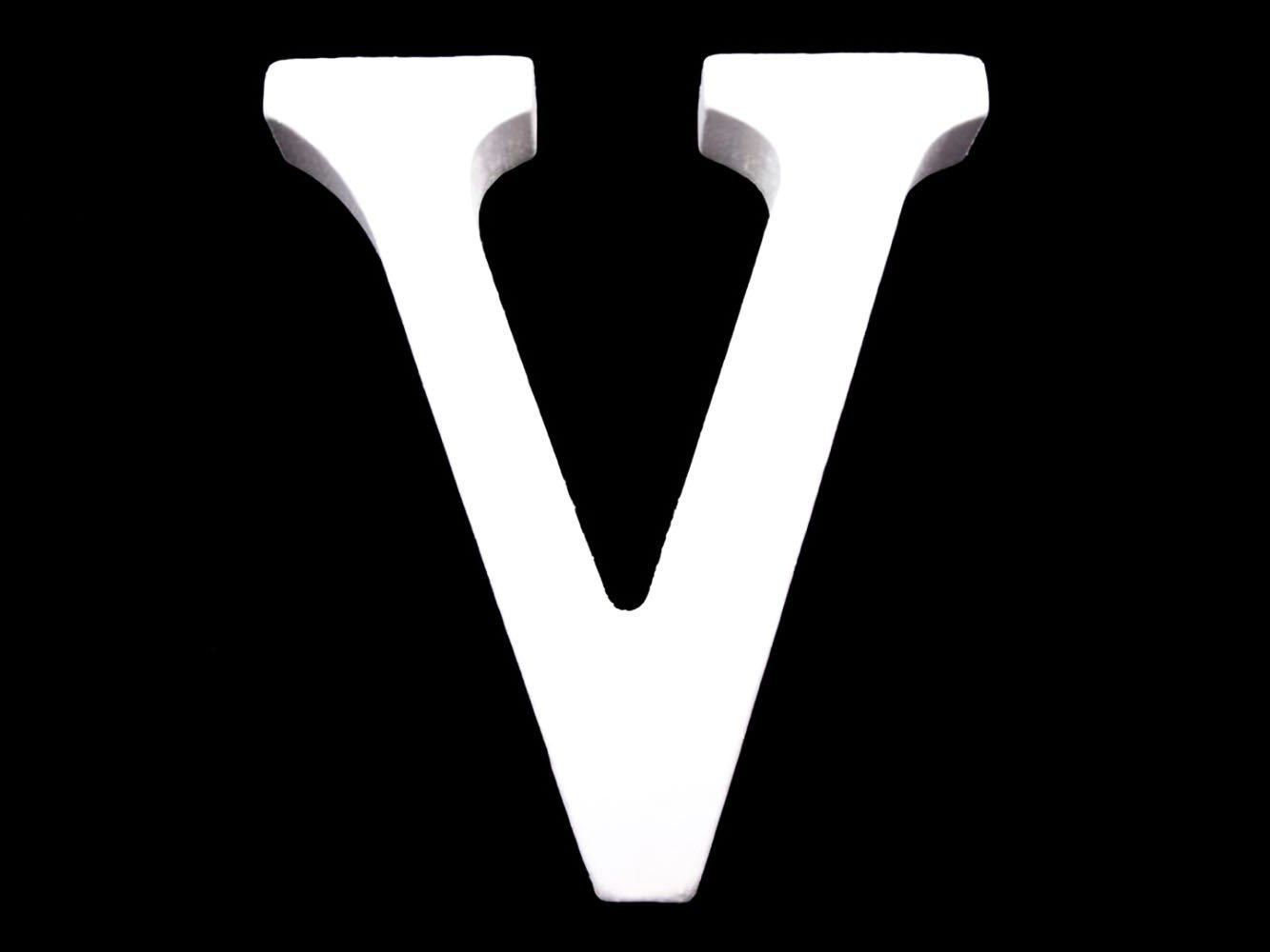 maDDma Deko-Buchstaben 3D Holzbuchstabe 8 cm, weiß, Einzelbuchstabe "V" von maDDma