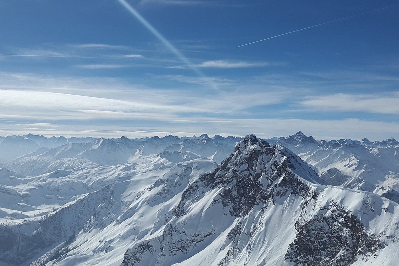 meberg Fototapete, Berge, Fototapete Über den Gipfeln Wandbild Vliestapete Motiv 200x300 cm Berge Gebirge Schnee Natur von meberg