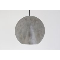 Pendelleuchte The Disc || Aus Beton | Zylinderanhänger Licht Moderne Zylinder Kronleuchter Betonlampe von plasterstudiolt