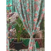 Salbei Grüner Blumenvogel Print Baumwollvorhang, Set Mit Zwei Vorhängen, Bunten Boho Vorhang von pureprintjpr