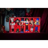 Weihnachts-Nussknacker 6Er Set, Holzsoldat, Geschenkbox, Tracht, Vintage Weihnachten, Weihnachtsgeschenke, Spielzeug, Zum Aufhängen von royalpanopticon